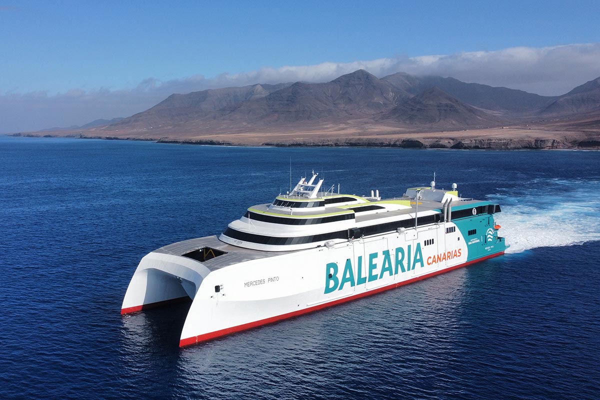 Mercedes Pinto, Fast ferry Ro-Pax con trabajos de electrónica naval realizados por Edimar