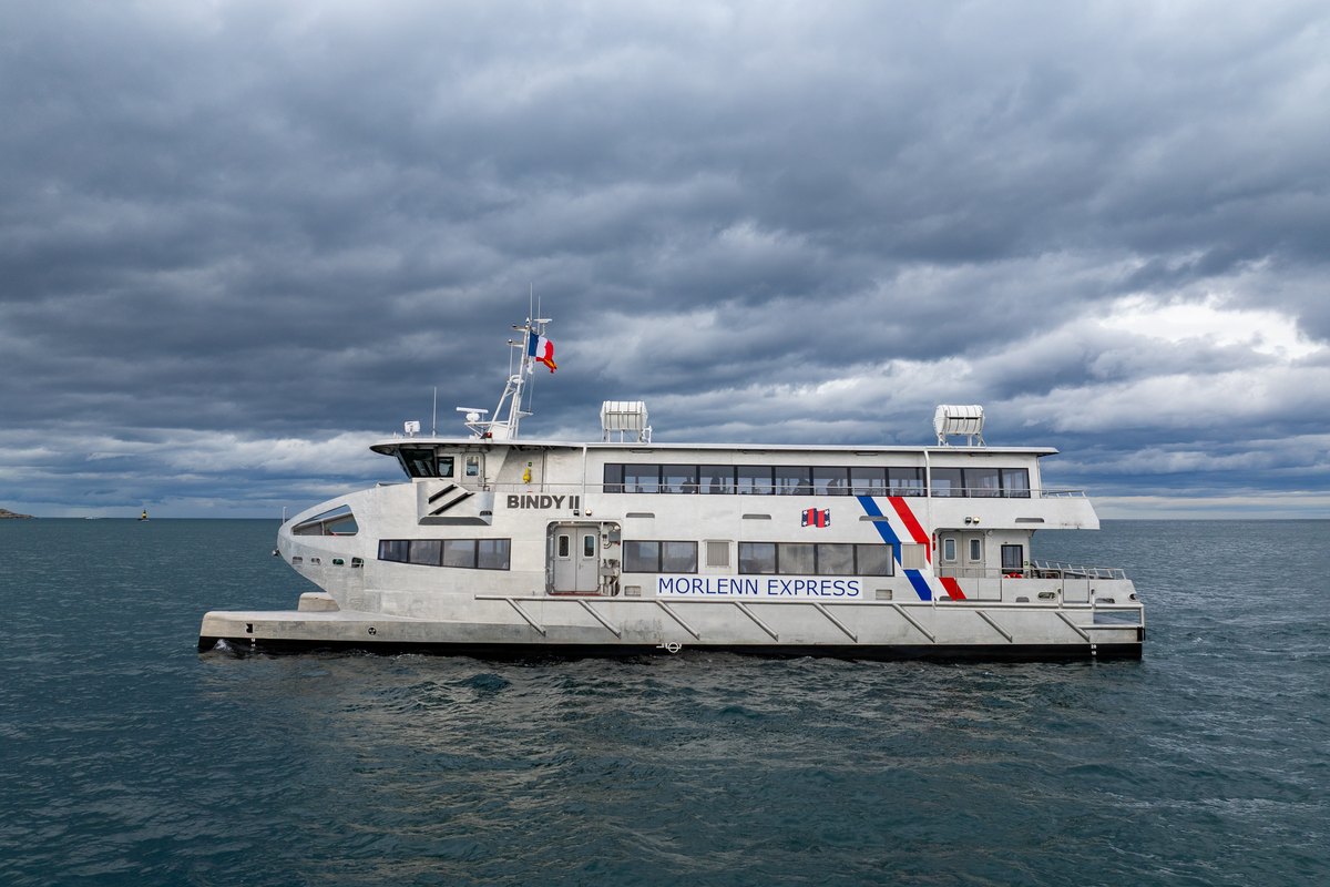 Bindy II, Catamarán de pasaje con trabajos de electrónica naval realizados por Edimar