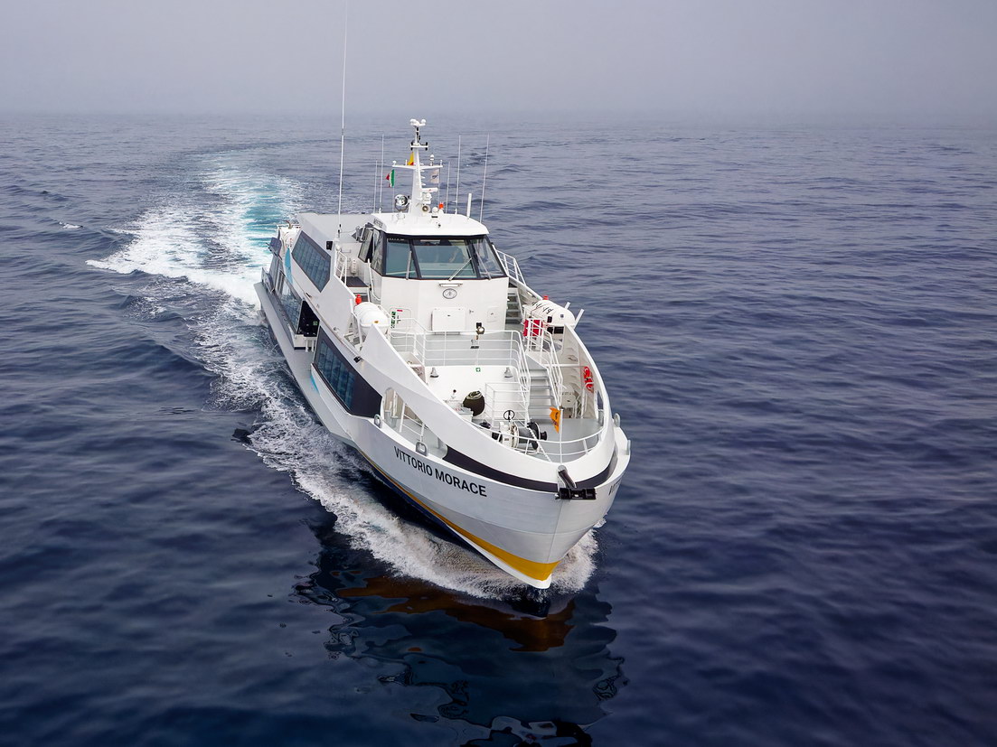 Vittorio Morace, Fast ferry de pasaje con trabajos de electrónica naval realizados por Edimar